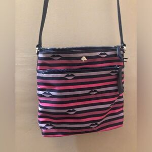 🔷 Kate Spade | Jae Nylon Pink Stripped Lips Crossbody Purse